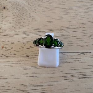 Elegant Green Gemstone Ring